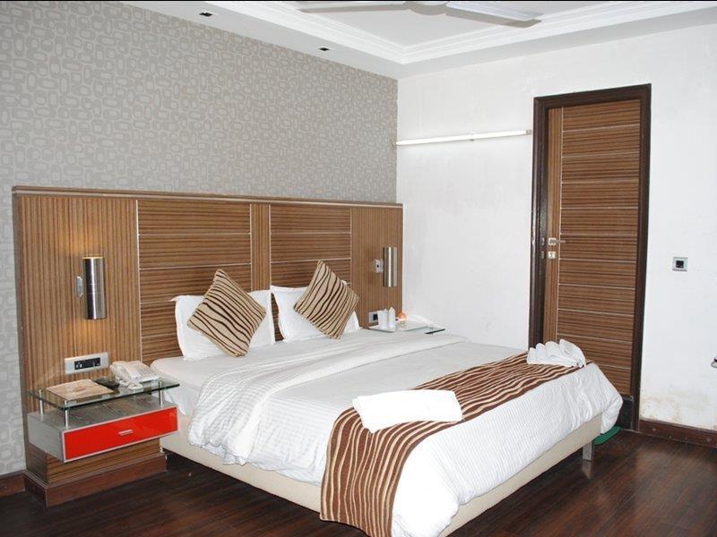 Hotel Metro Continental Delhi Kültér fotó